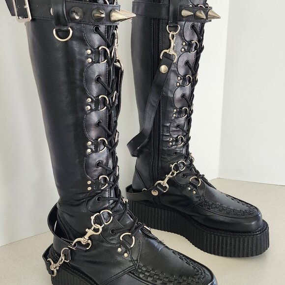Demonia V-Creeper 588 Boots Size - Main Image